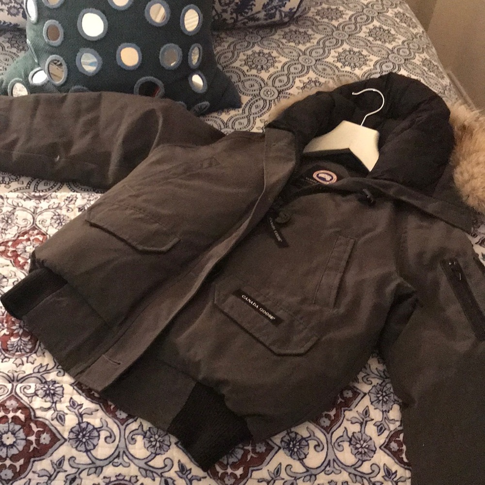 Canada Goose Chilliwack Down Bomber w/ Fur Hood